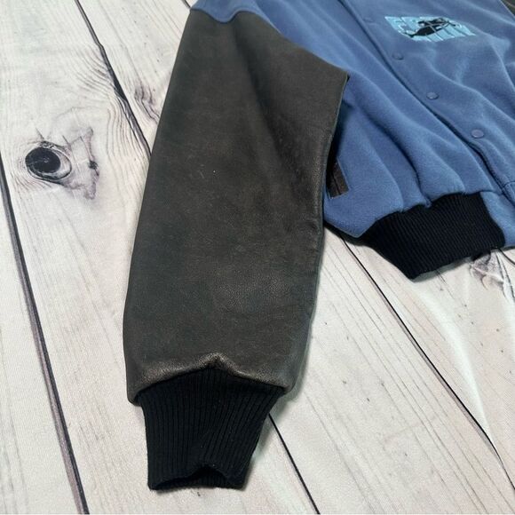 Vintage Just Jackets Free Willy Varsity Jacket 90s Nostalgia USA Men’s Large - Picture 9 of 11